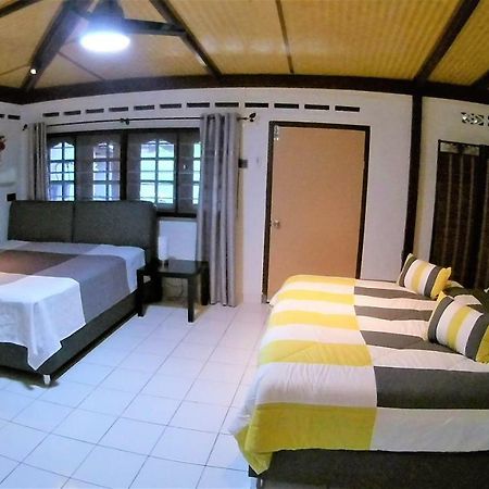 Sabandy House B&B Padang Mat Sirat Exterior foto