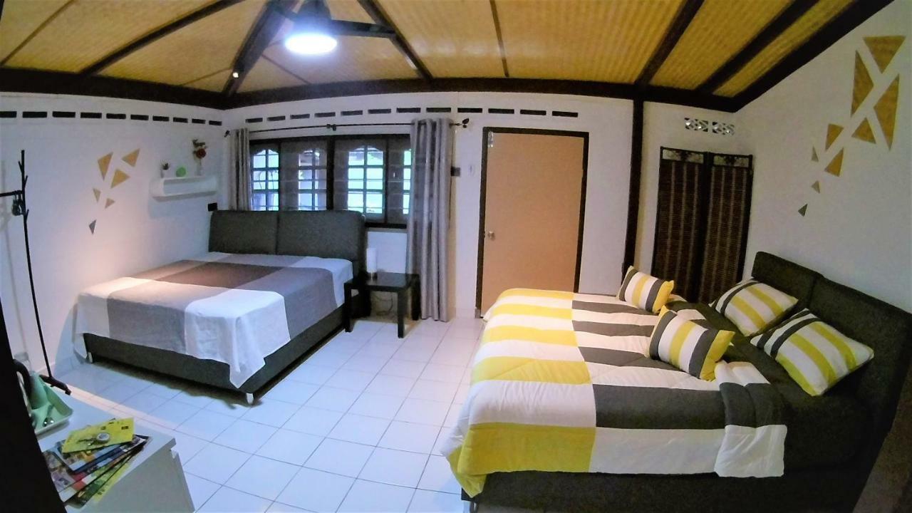 Sabandy House B&B Padang Mat Sirat Exterior foto